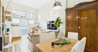 von_poll_real_estate_property_IT252942181_image_0