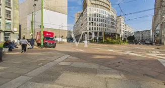 von_poll_real_estate_property_IT252942181_image_46