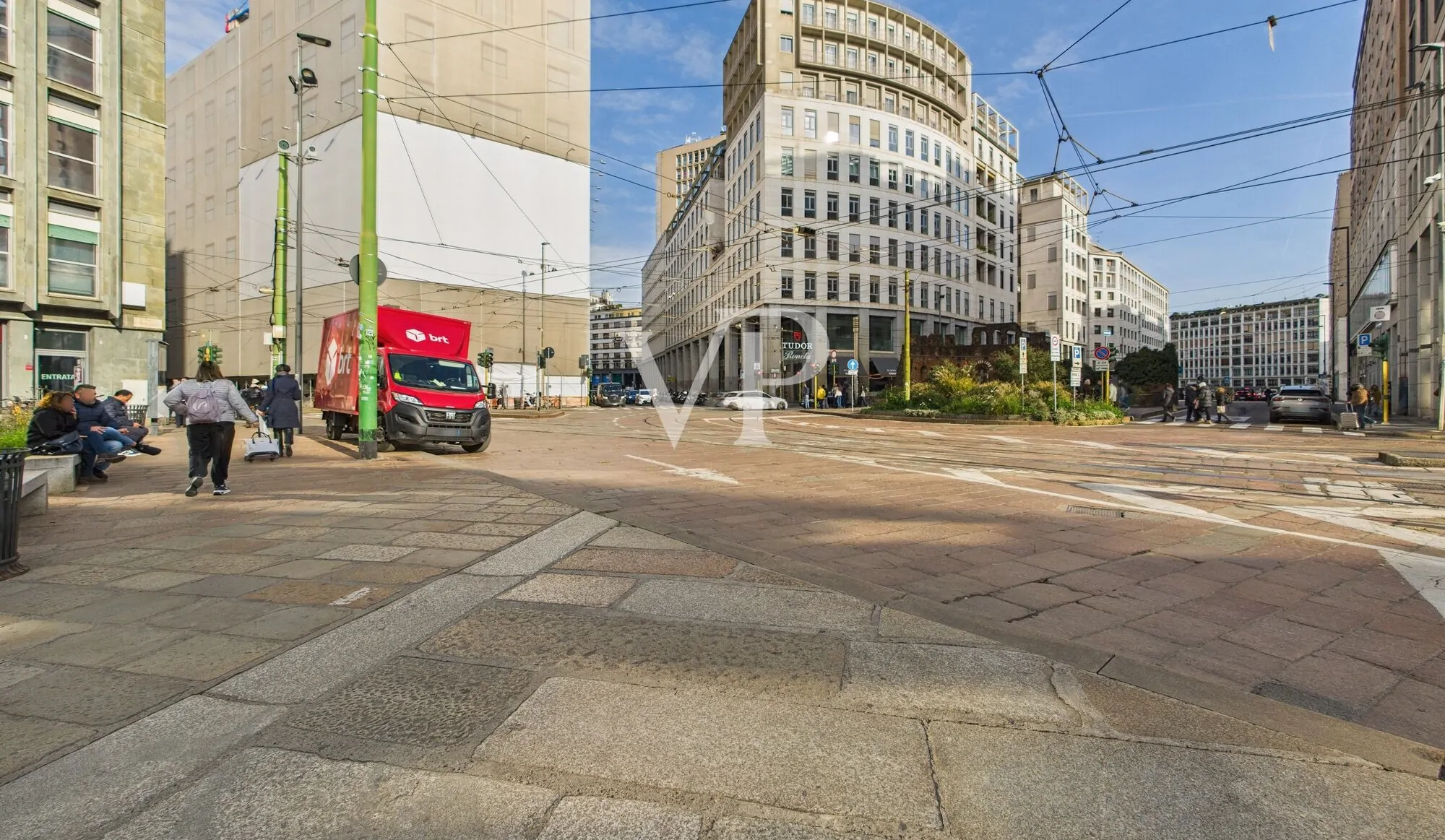 Repräsentatives zweigeschossiges Loft in Zone Missori