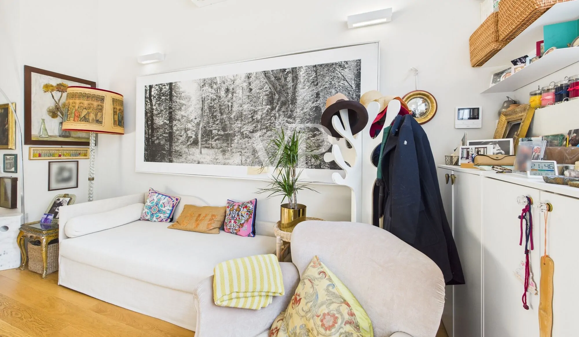 Repräsentatives zweigeschossiges Loft in Zone Missori