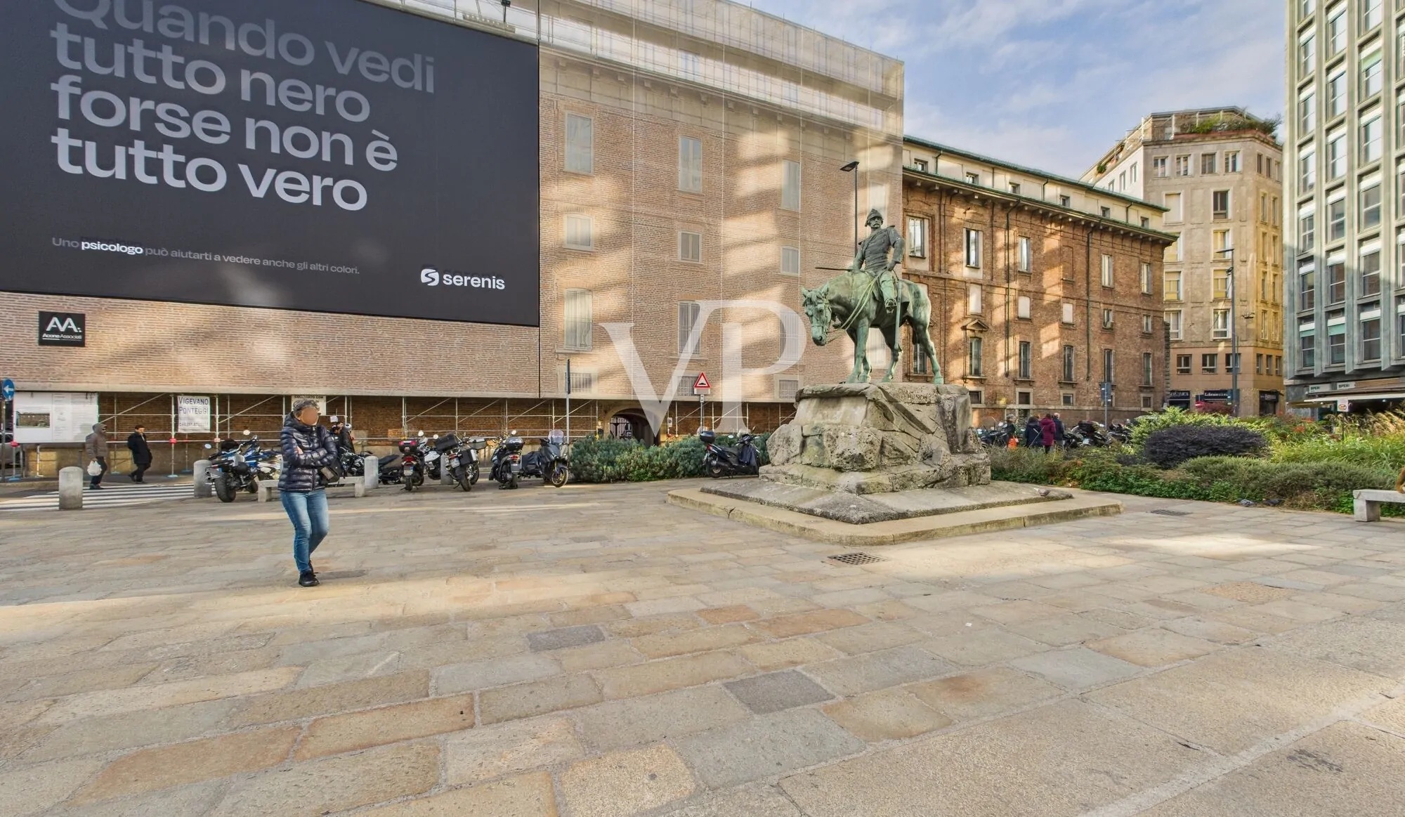 Repräsentatives zweigeschossiges Loft in Zone Missori