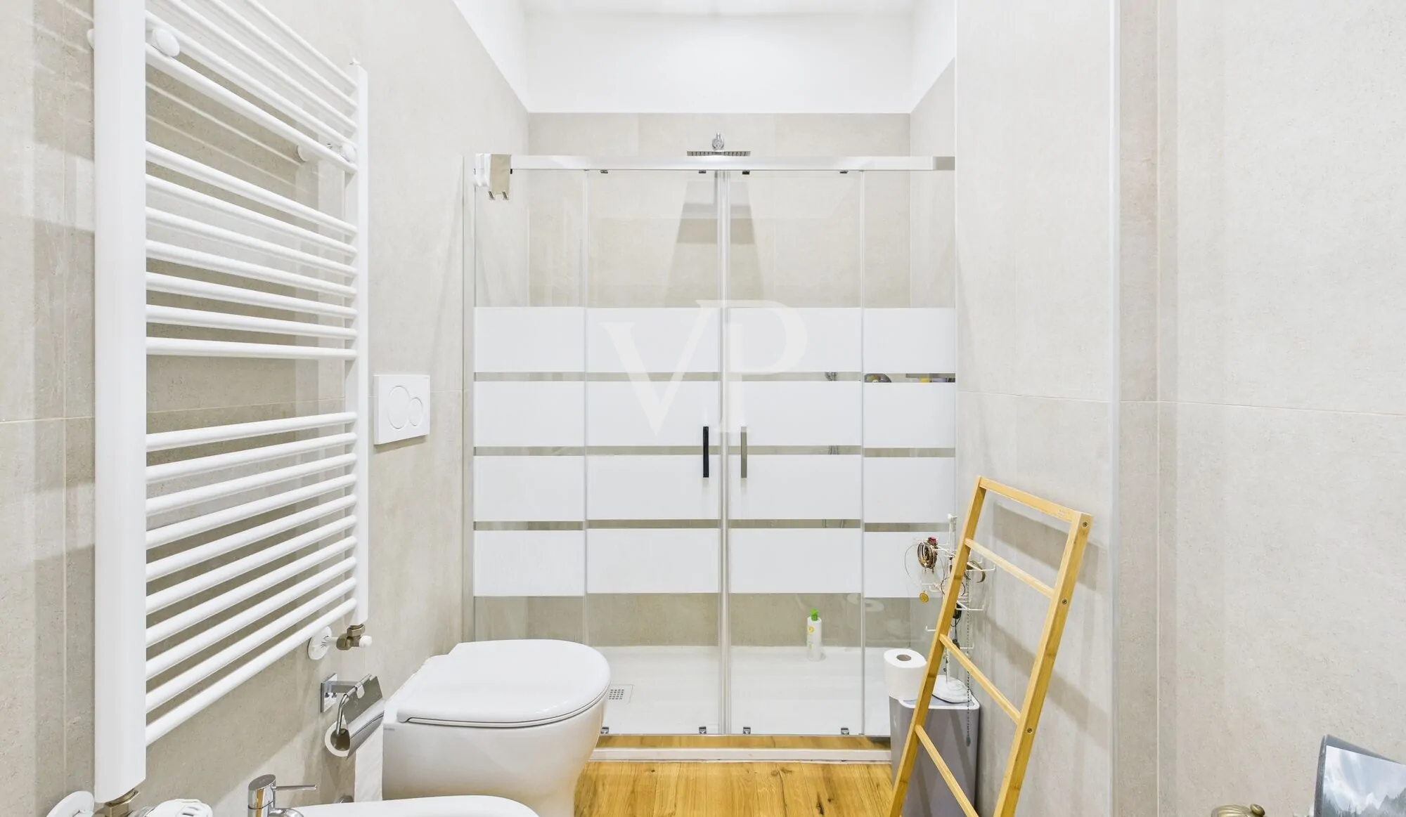 Repräsentatives zweigeschossiges Loft in Zone Missori