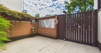 von_poll_real_estate_property_IT252942196_image_35