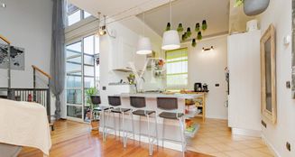 von_poll_real_estate_property_IT252942196_image_0