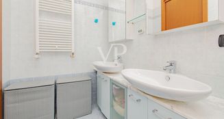 von_poll_real_estate_property_IT252942196_image_29