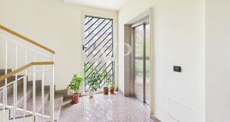 von_poll_real_estate_property_IT252942196_image_31