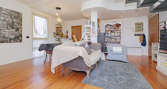 von_poll_real_estate_property_IT252942196_image_9