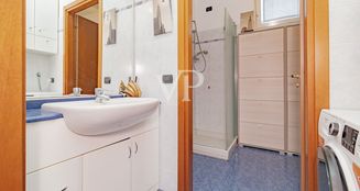 von_poll_real_estate_property_IT252942196_image_30