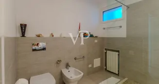 von_poll_real_estate_property_IT254152202_image_42