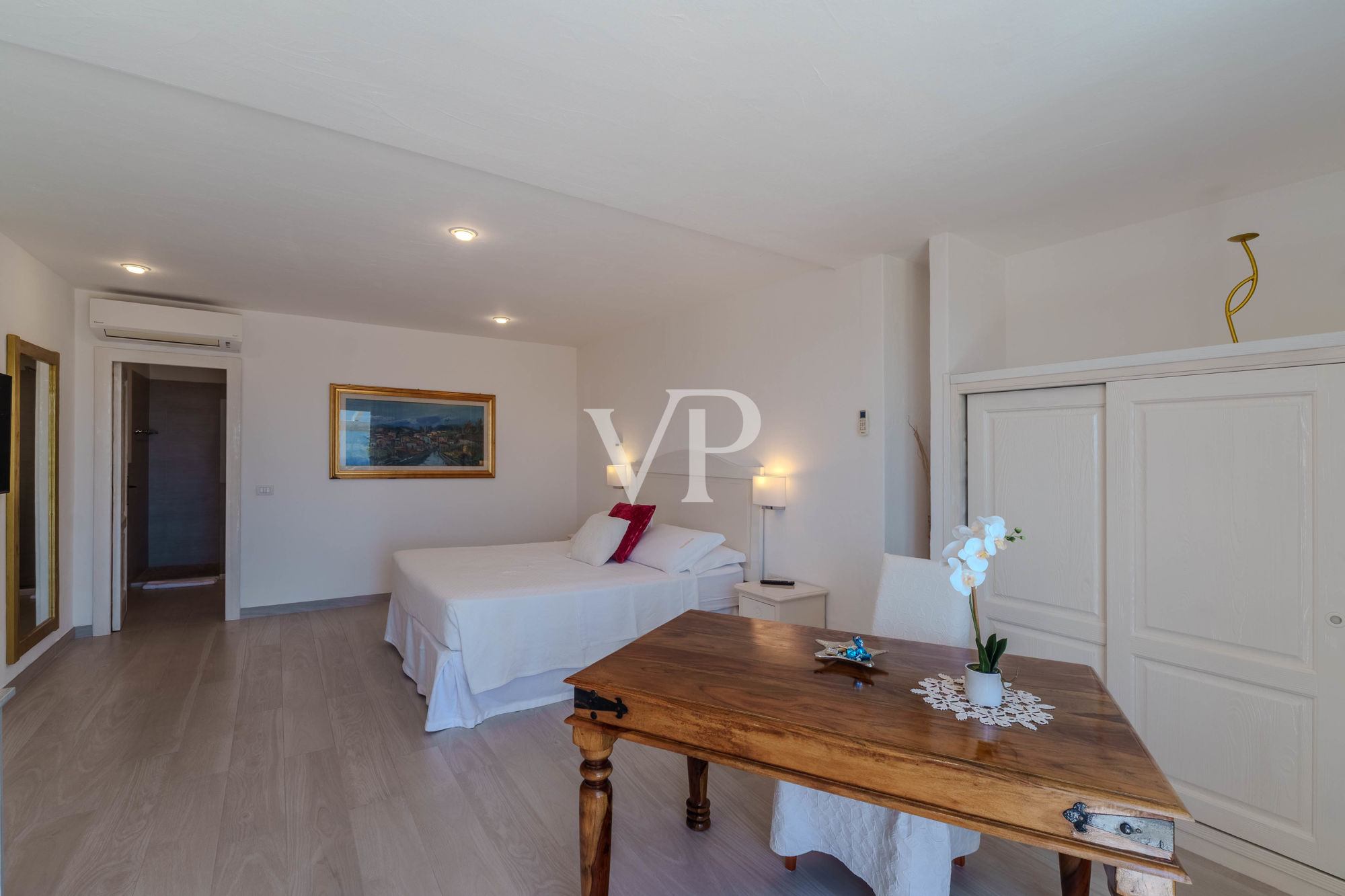 Einzigartige Villa mit Dependance und atemberaubendem Meerblick - nur 10 Minuten vom Porto Cervo entfernt