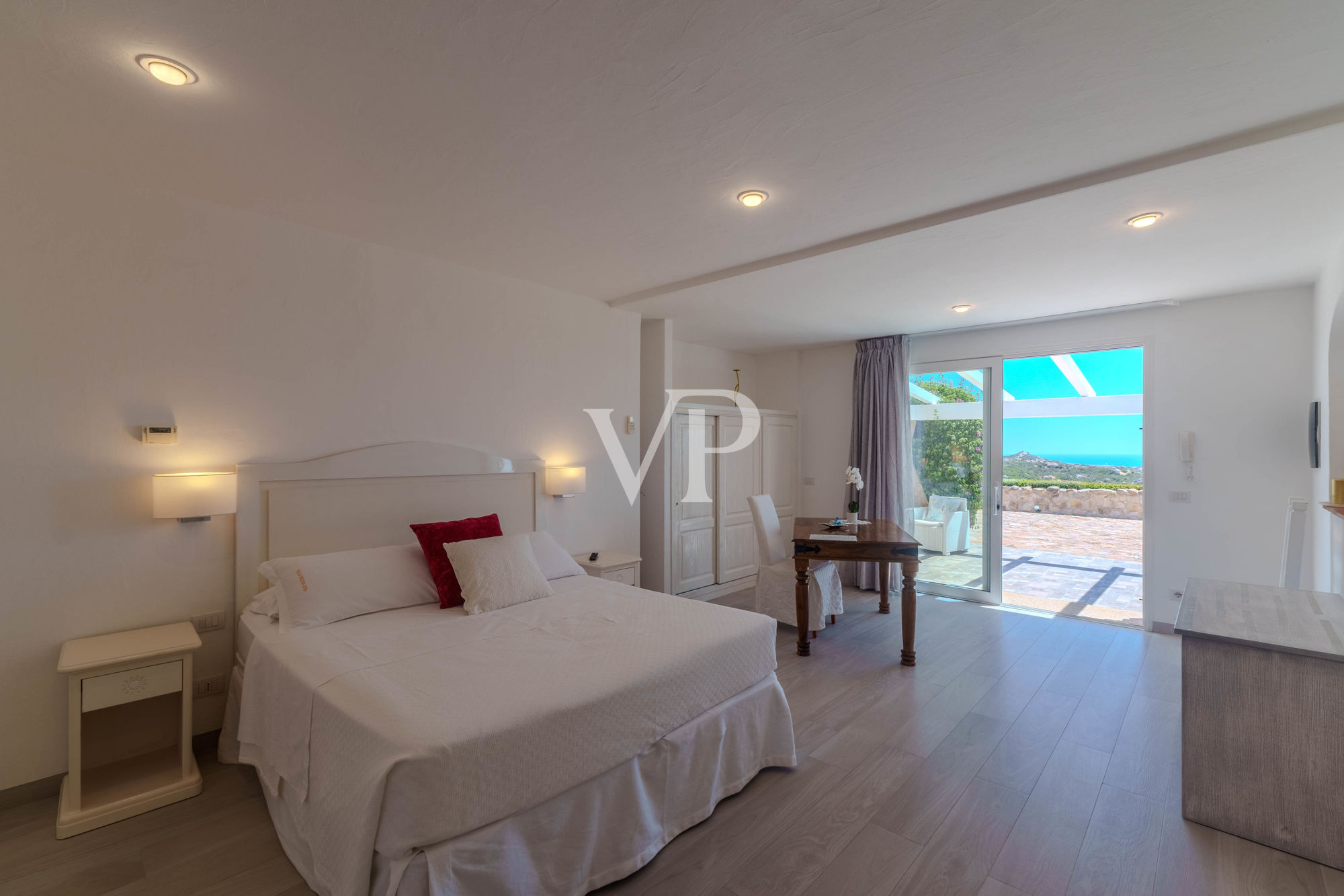 Einzigartige Villa mit Dependance und atemberaubendem Meerblick - nur 10 Minuten vom Porto Cervo entfernt