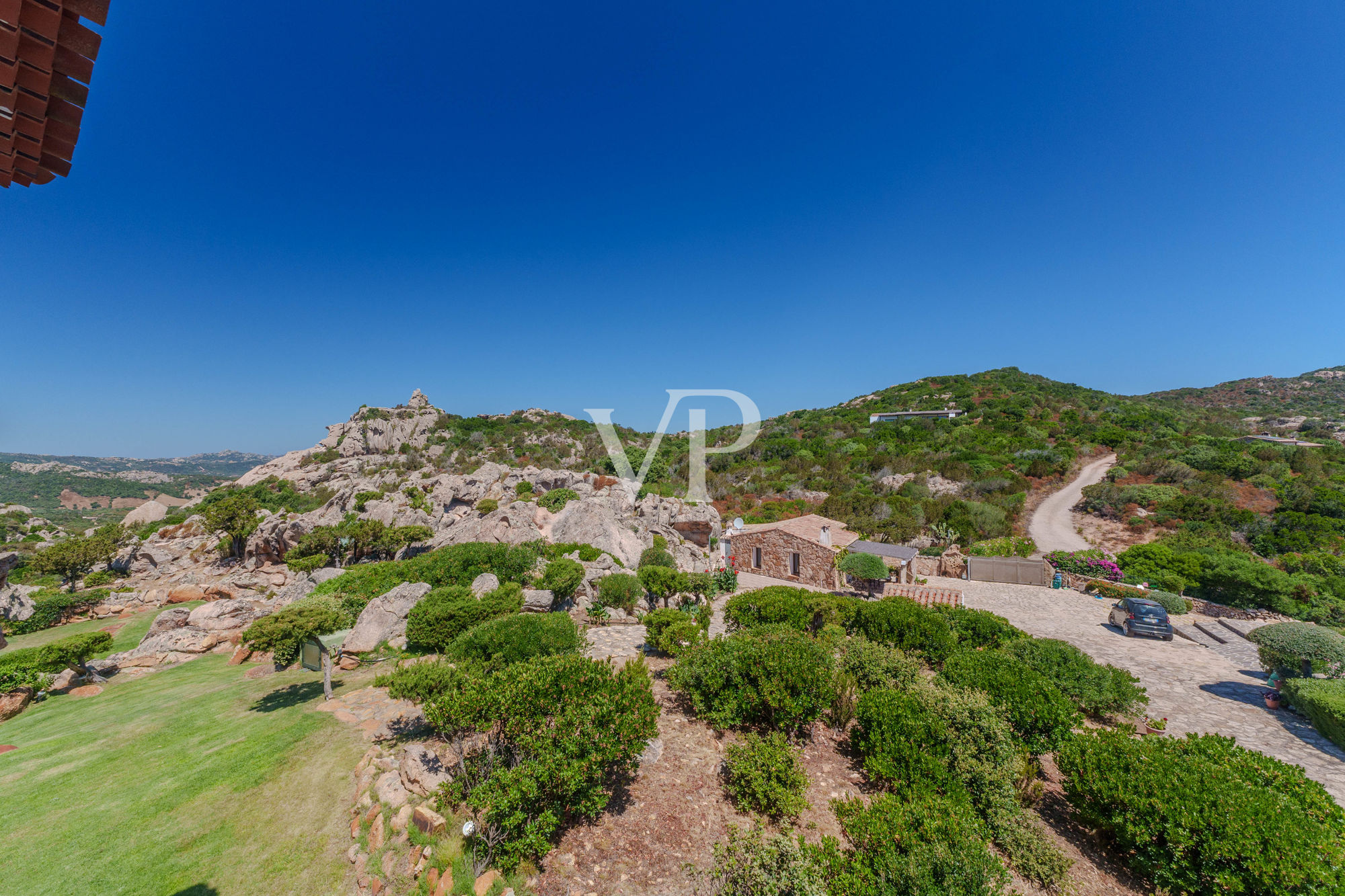 Einzigartige Villa mit Dependance und atemberaubendem Meerblick - nur 10 Minuten vom Porto Cervo entfernt