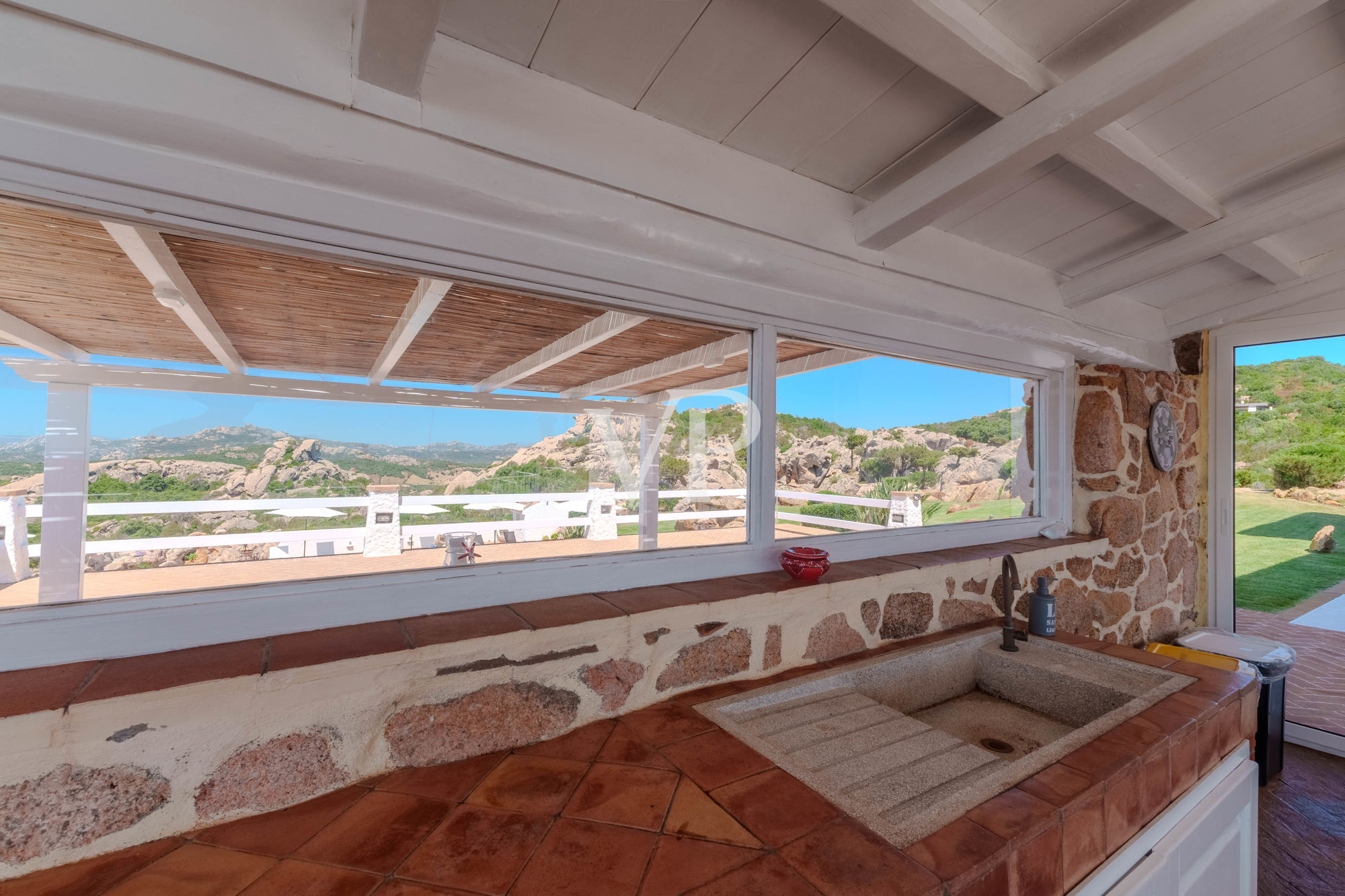 Einzigartige Villa mit Dependance und atemberaubendem Meerblick - nur 10 Minuten vom Porto Cervo entfernt