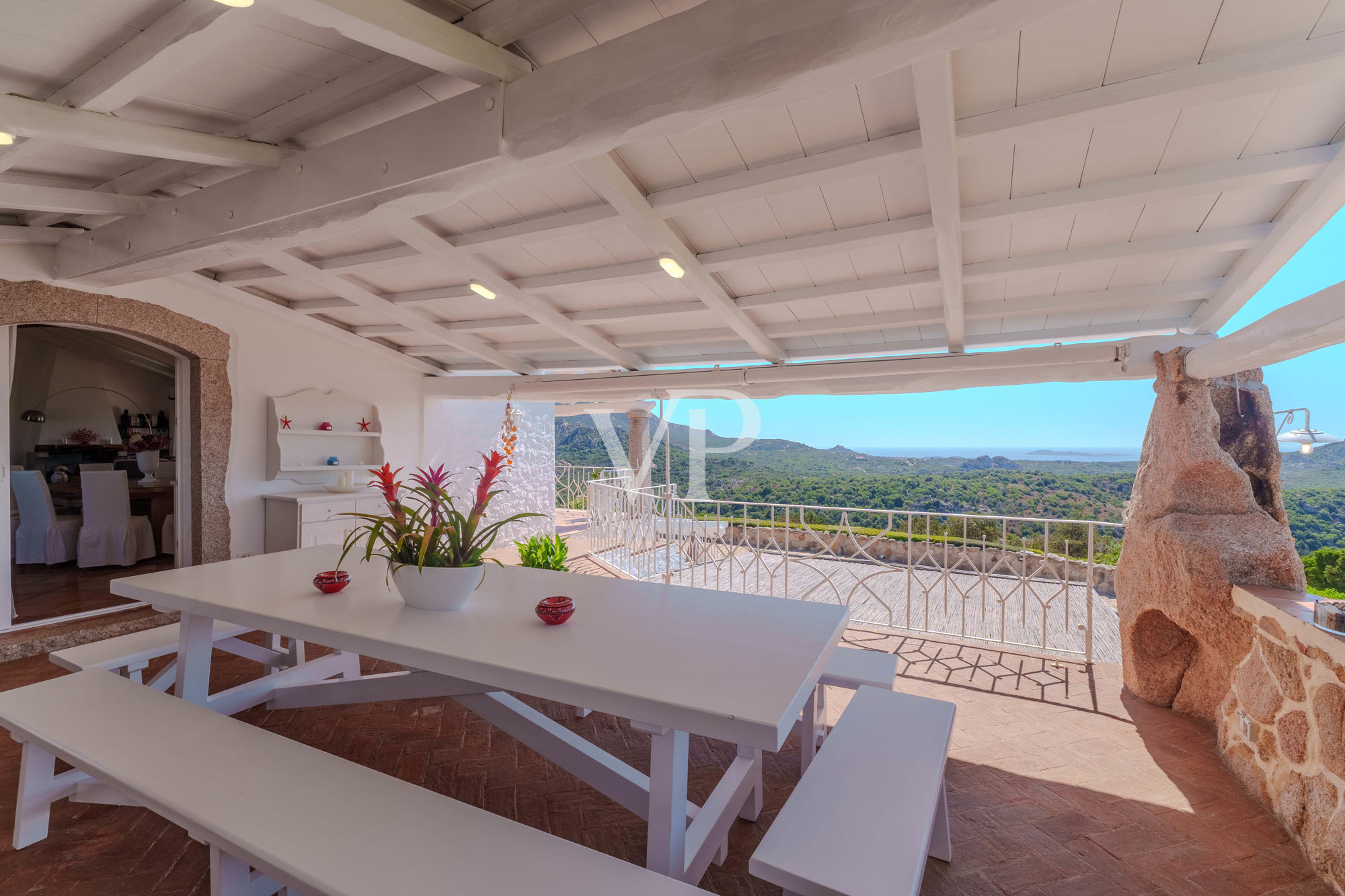 Einzigartige Villa mit Dependance und atemberaubendem Meerblick - nur 10 Minuten vom Porto Cervo entfernt