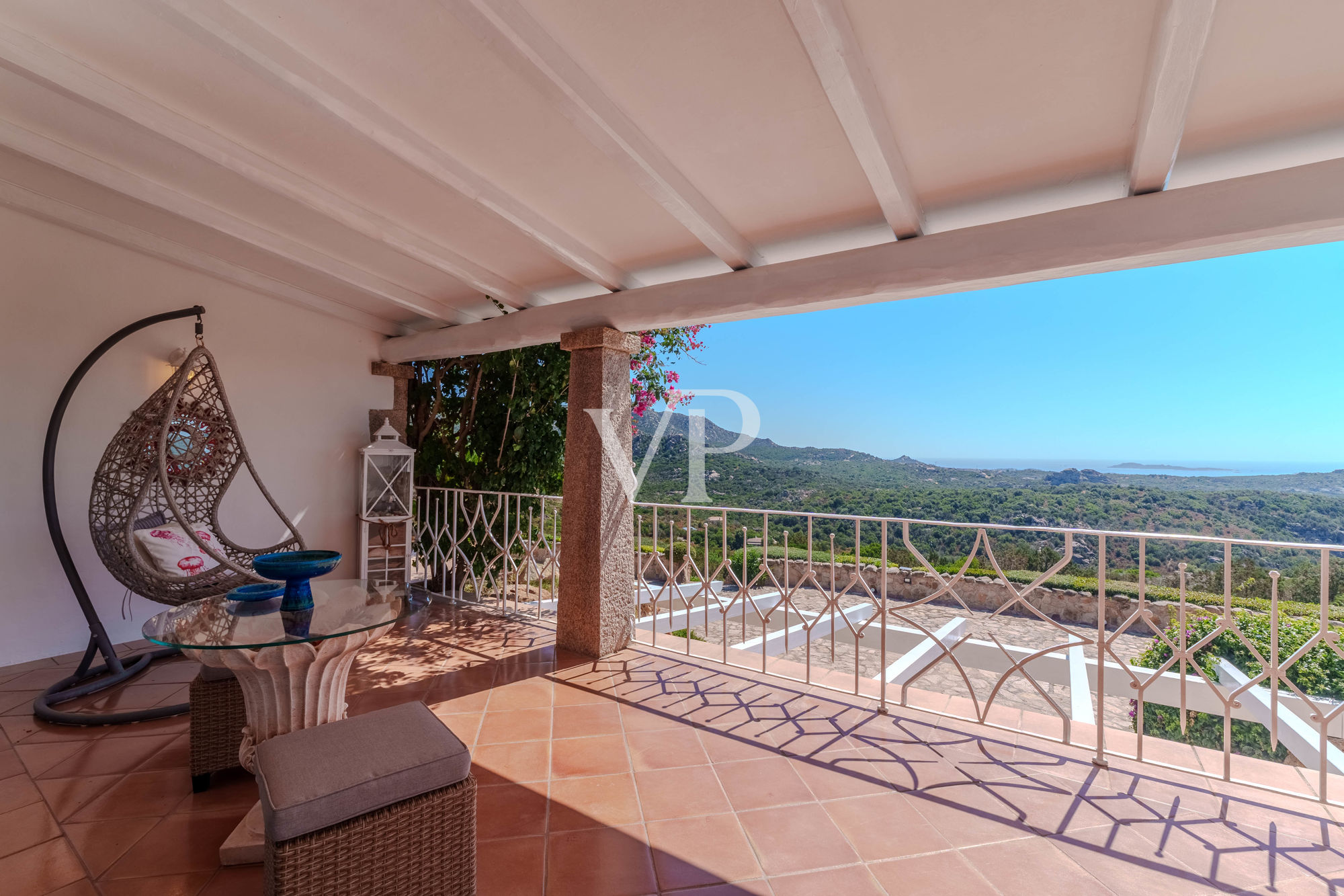 Einzigartige Villa mit Dependance und atemberaubendem Meerblick - nur 10 Minuten vom Porto Cervo entfernt