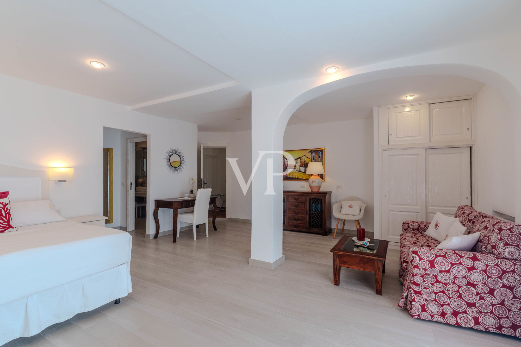 Einzigartige Villa mit Dependance und atemberaubendem Meerblick - nur 10 Minuten vom Porto Cervo entfernt