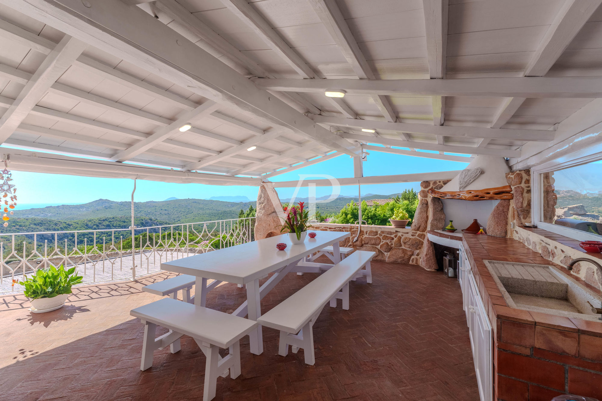 Einzigartige Villa mit Dependance und atemberaubendem Meerblick - nur 10 Minuten vom Porto Cervo entfernt