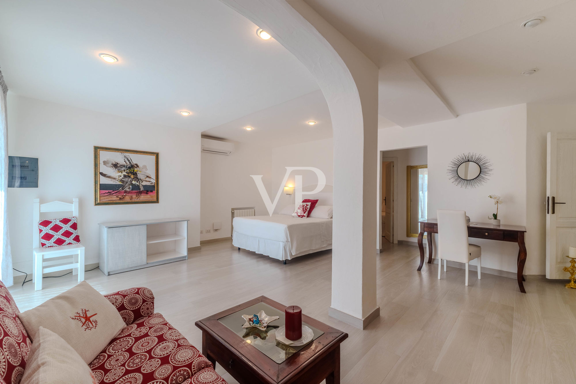 Einzigartige Villa mit Dependance und atemberaubendem Meerblick - nur 10 Minuten vom Porto Cervo entfernt