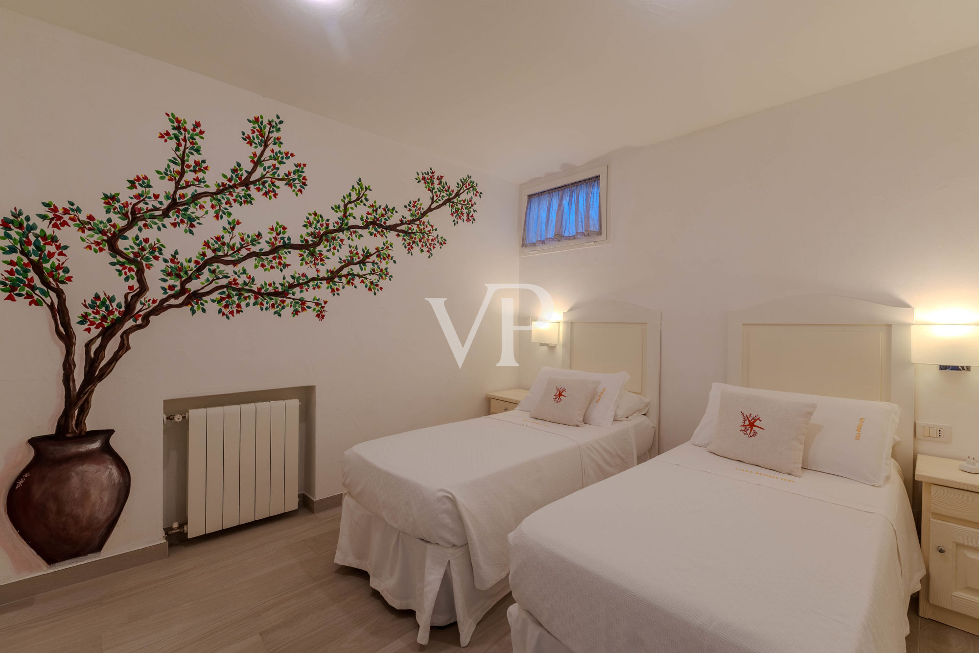 Einzigartige Villa mit Dependance und atemberaubendem Meerblick - nur 10 Minuten vom Porto Cervo entfernt