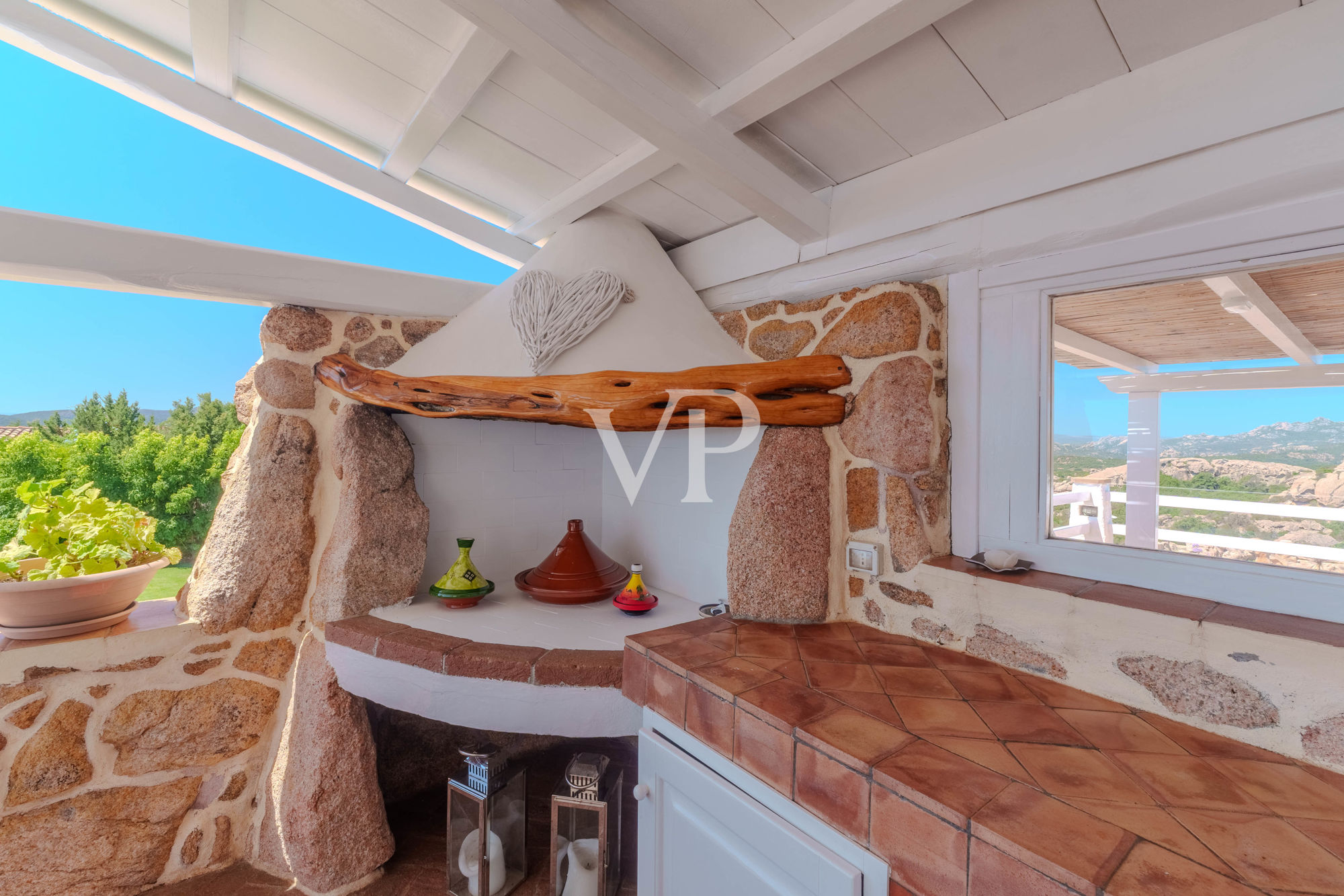 Einzigartige Villa mit Dependance und atemberaubendem Meerblick - nur 10 Minuten vom Porto Cervo entfernt