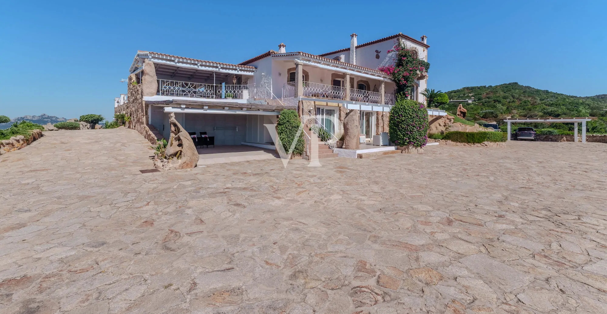 Einzigartige Villa mit atemberaubendem Meerblick - nur 10 Minuten vom Porto Cervo entfernt