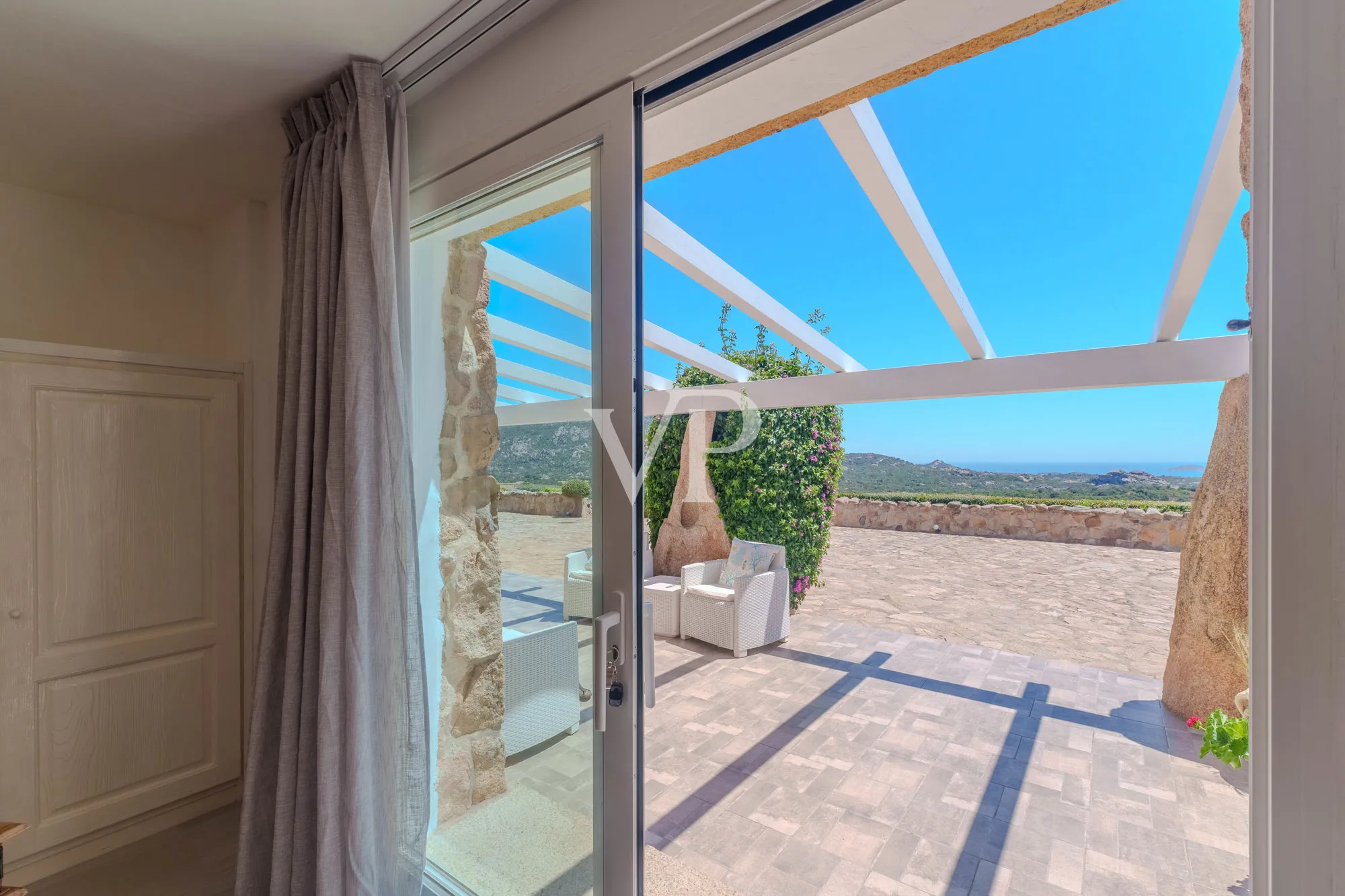 Einzigartige Villa mit atemberaubendem Meerblick - nur 10 Minuten vom Porto Cervo entfernt