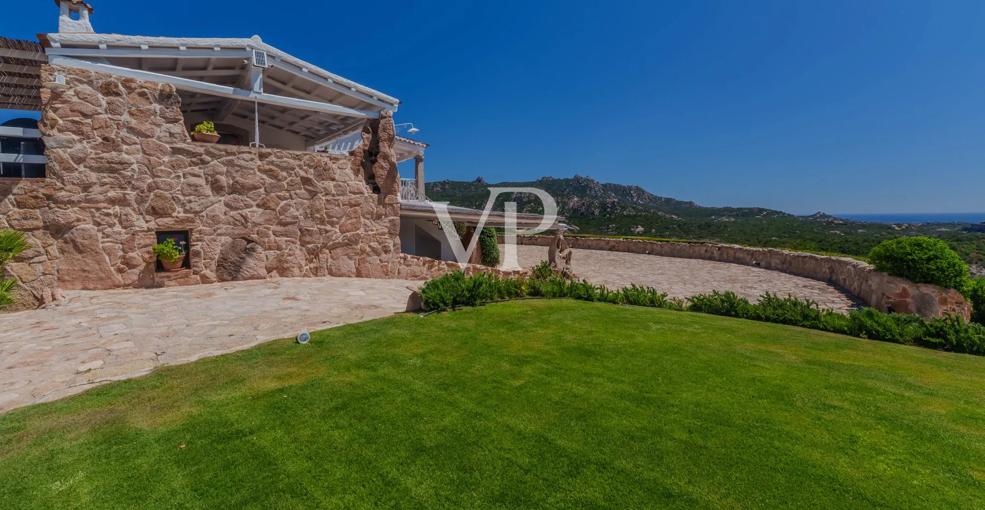 Einzigartige Villa mit atemberaubendem Meerblick - nur 10 Minuten vom Porto Cervo entfernt