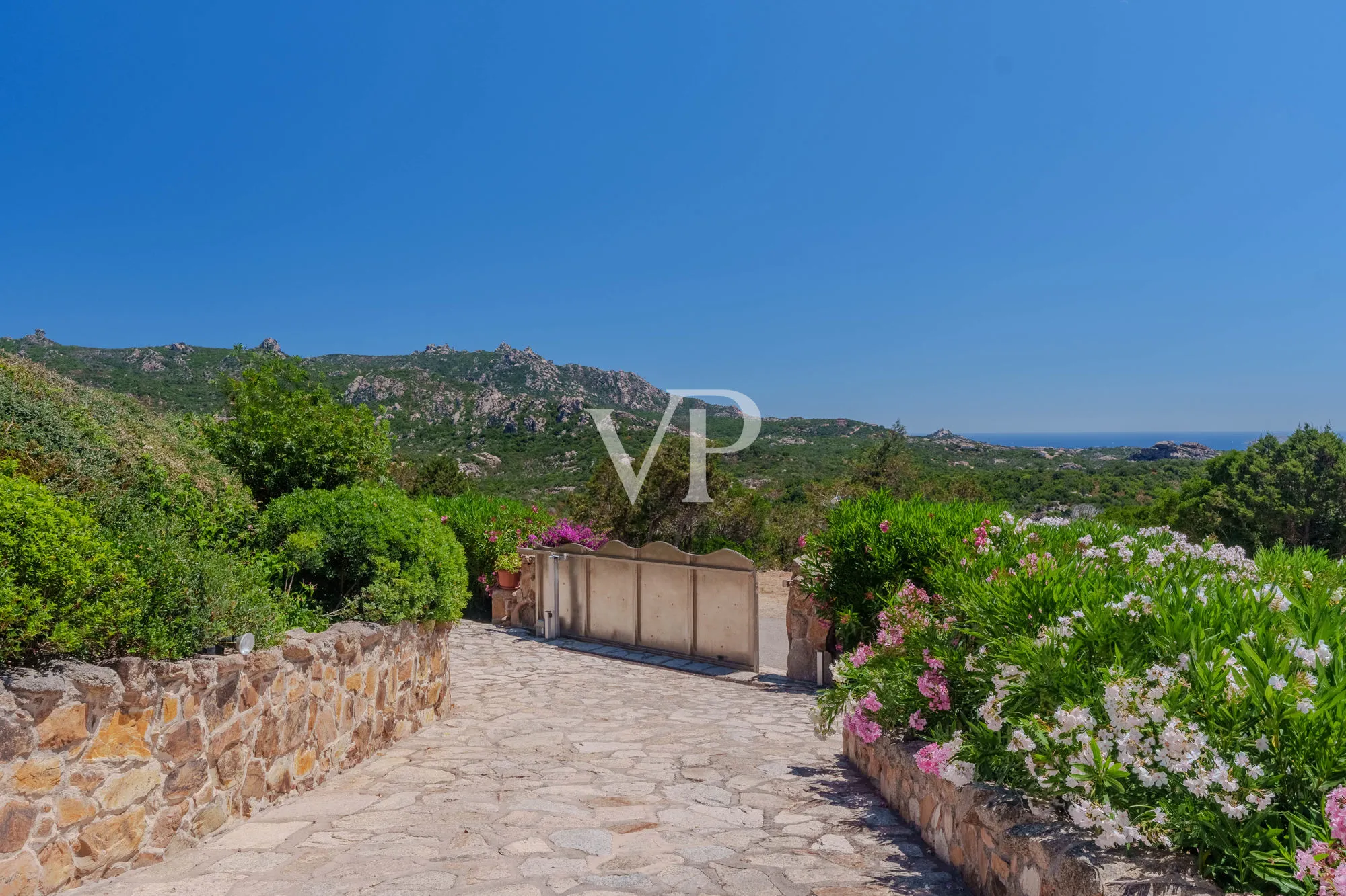 Einzigartige Villa mit atemberaubendem Meerblick - nur 10 Minuten vom Porto Cervo entfernt