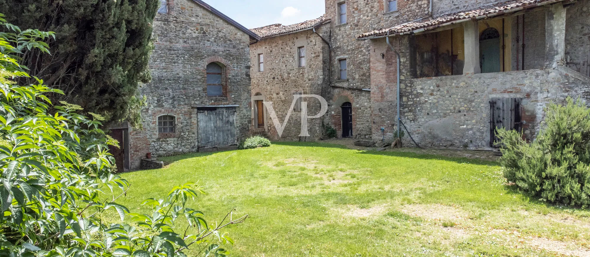 Schloss Fiagnano in Casalfiumanese: zwischen Schönheit, Geschichte und Magie