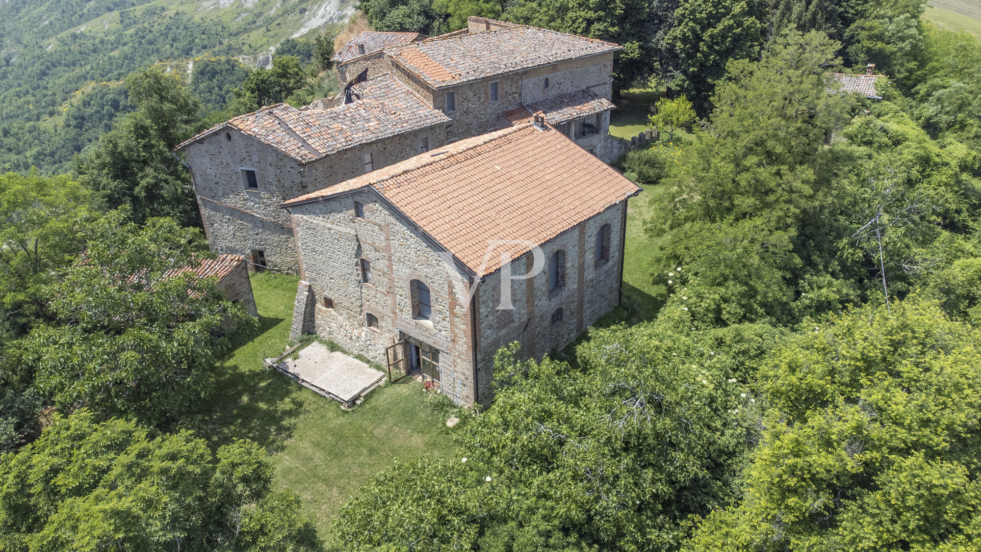 Schloss Fiagnano in Casalfiumanese: zwischen Schönheit, Geschichte und Magie