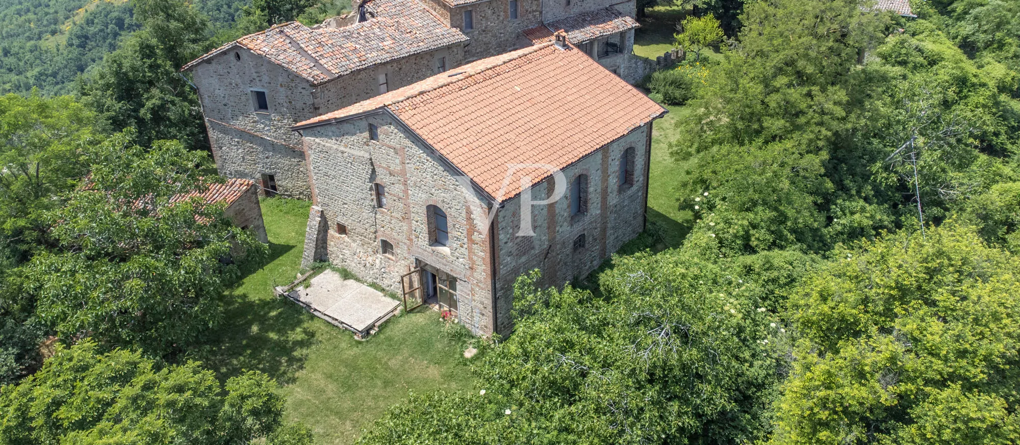 Schloss Fiagnano in Casalfiumanese: zwischen Schönheit, Geschichte und Magie