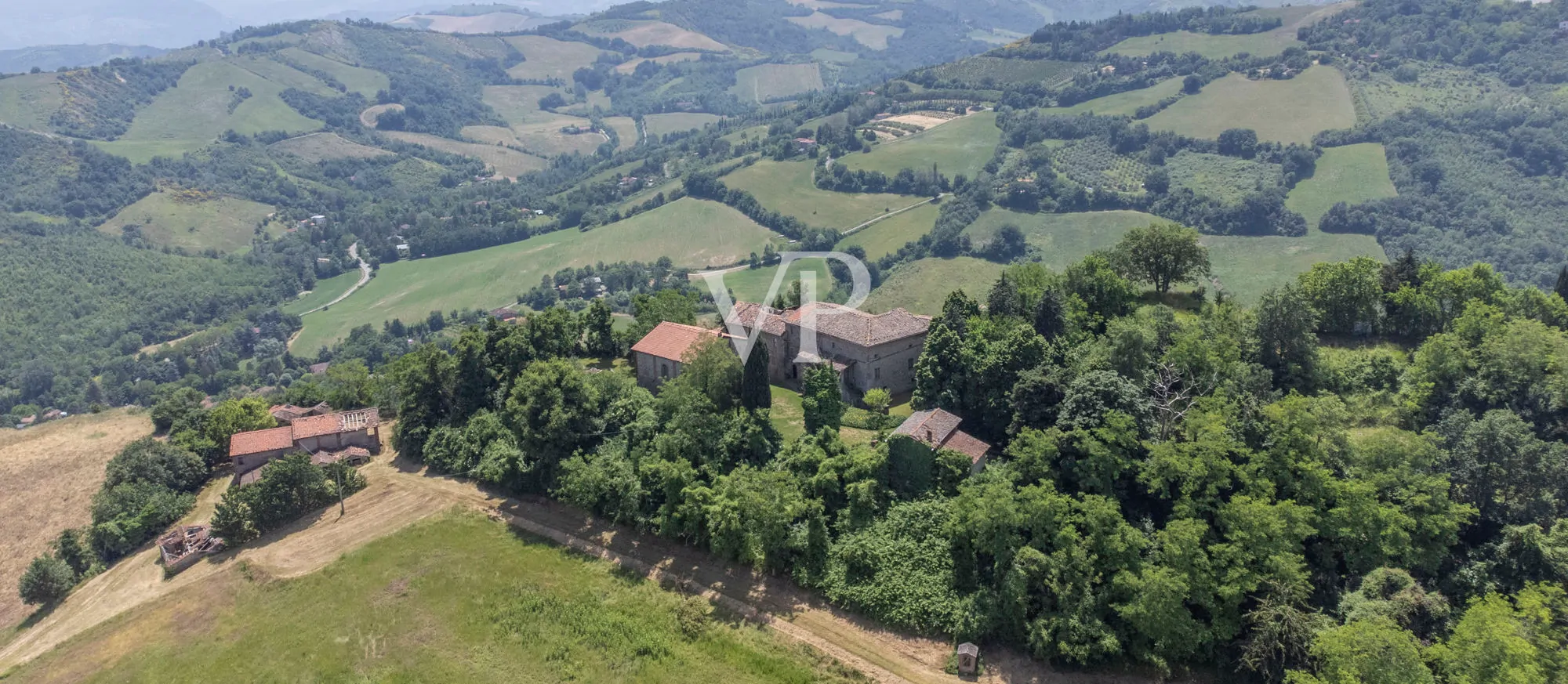 Schloss Fiagnano in Casalfiumanese: zwischen Schönheit, Geschichte und Magie