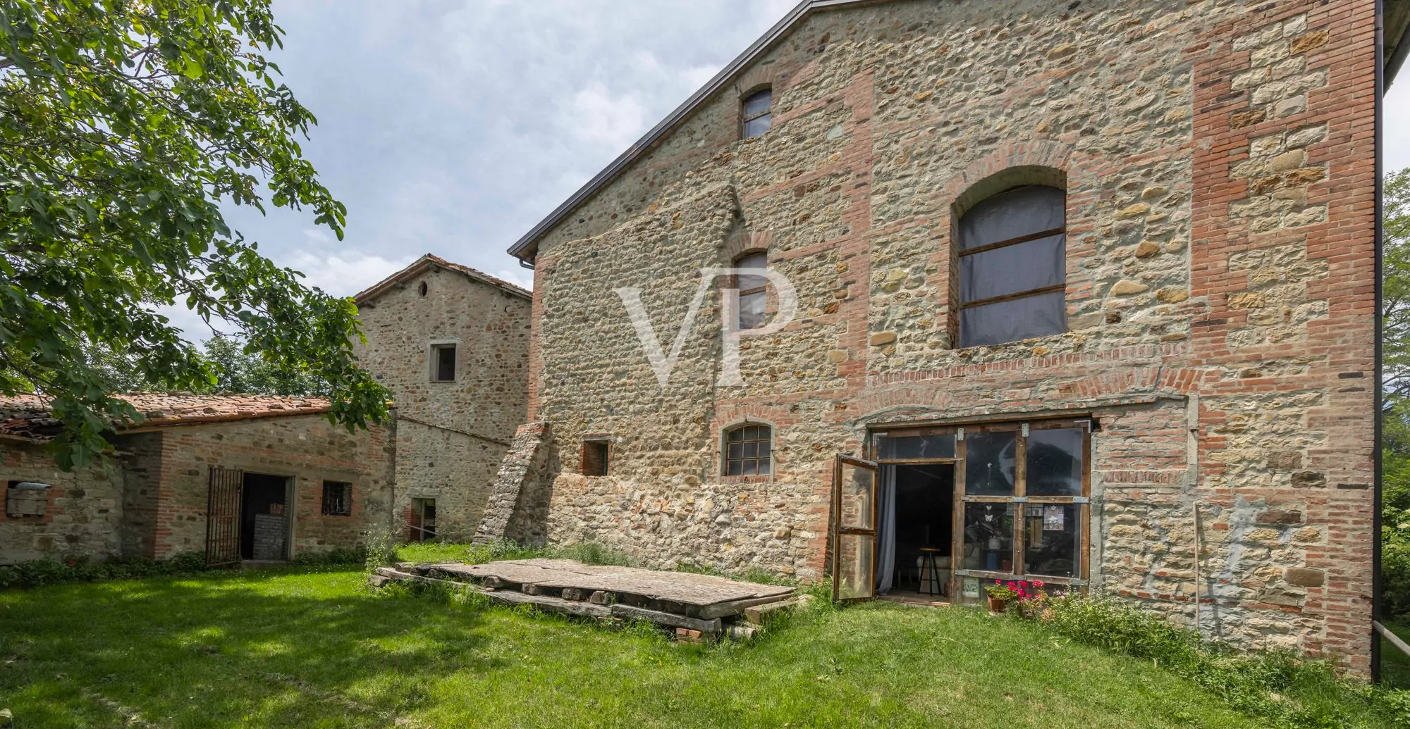 Schloss Fiagnano in Casalfiumanese: zwischen Schönheit, Geschichte und Magie