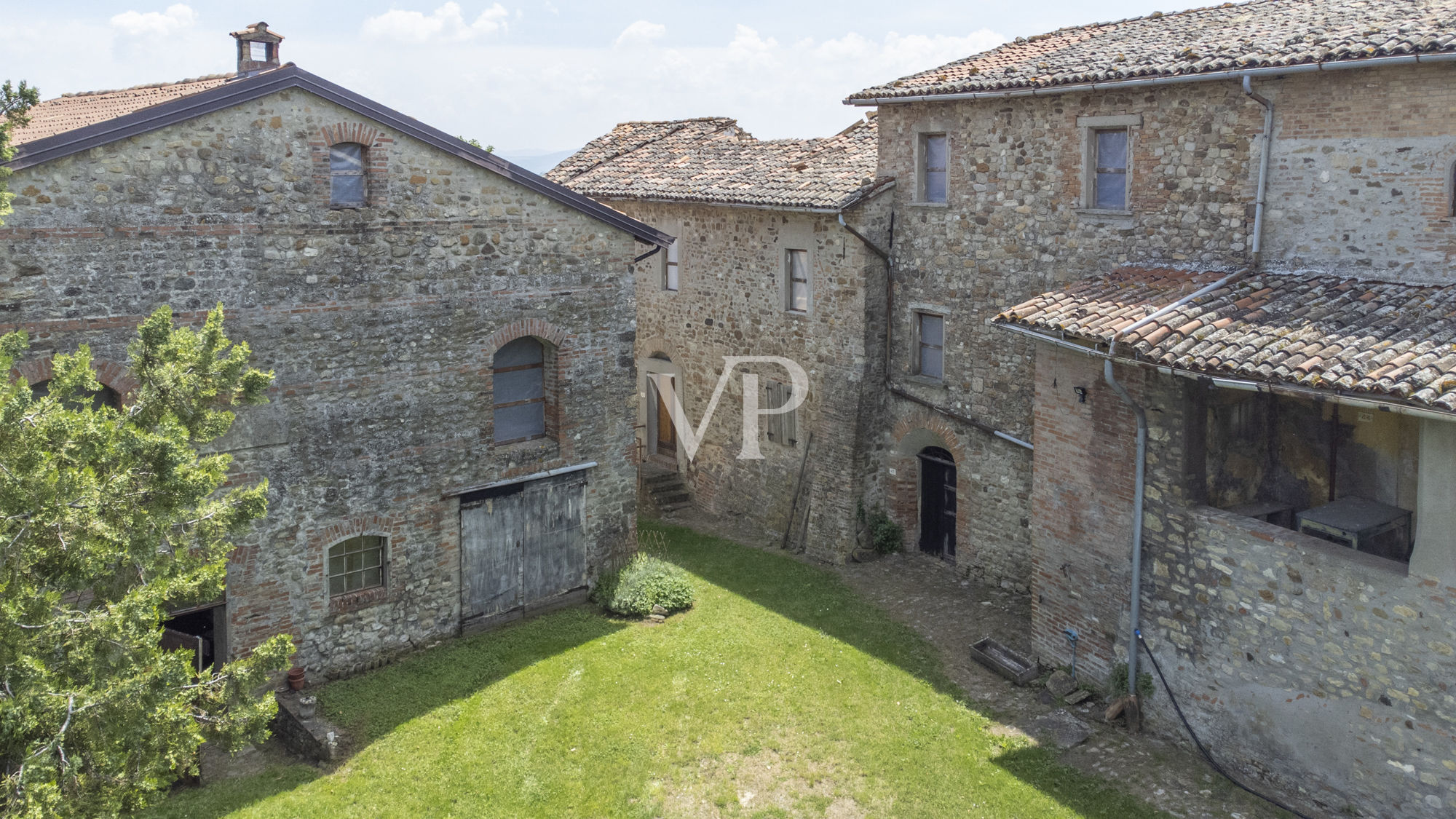 Schloss Fiagnano in Casalfiumanese: zwischen Schönheit, Geschichte und Magie