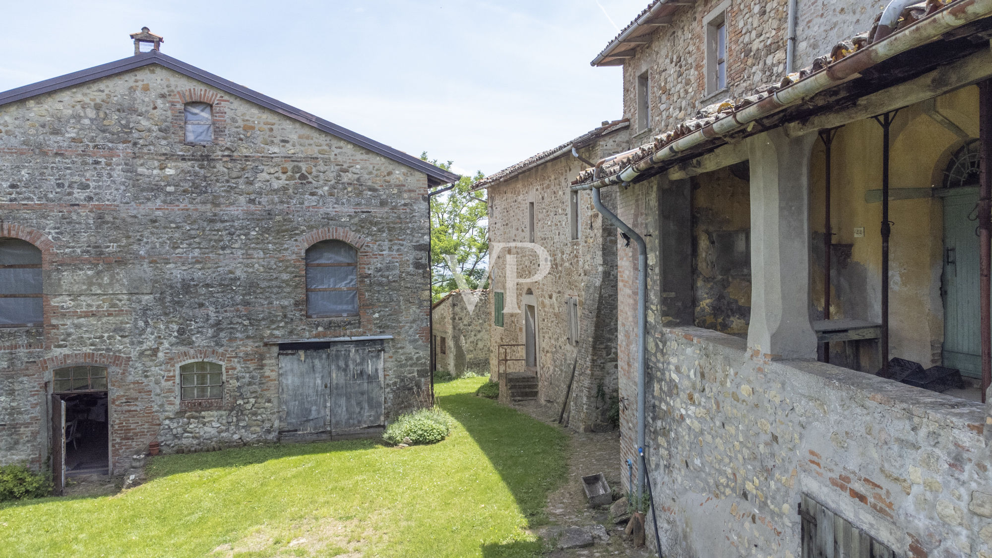 Schloss Fiagnano in Casalfiumanese: zwischen Schönheit, Geschichte und Magie