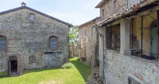 von_poll_real_estate_property_IT254152201_image_8