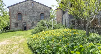 von_poll_real_estate_property_IT254152201_image_7