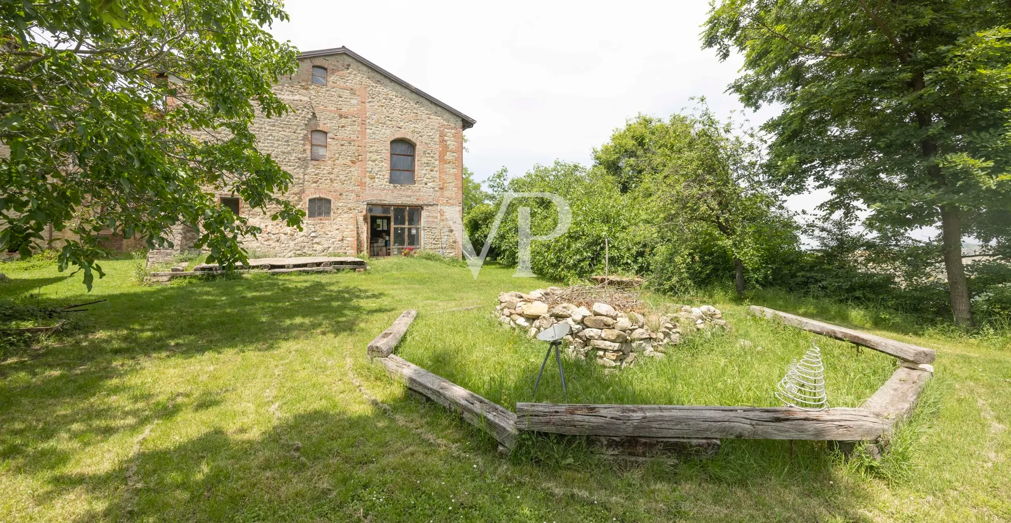 Schloss Fiagnano in Casalfiumanese: zwischen Schönheit, Geschichte und Magie