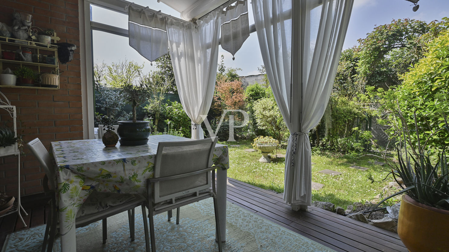 Reihenvilla im Grünen, vor Kurzem renoviert