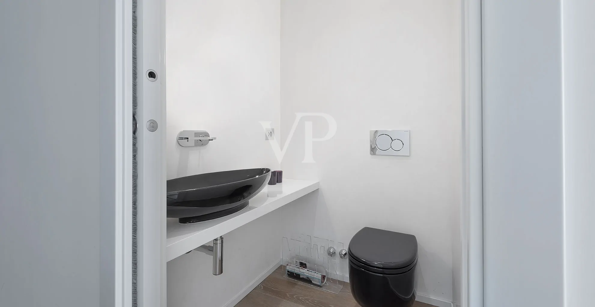 Prestigiosa e moderna Villa bianca in collina