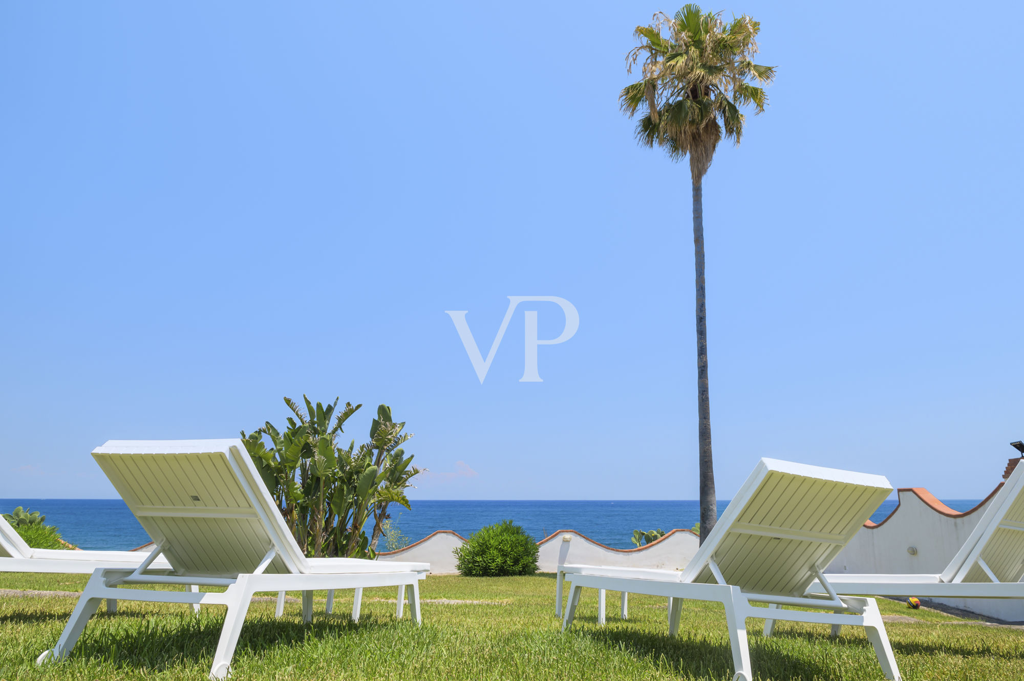 Prestigeträchtige Villa am Meer mit unvergleichlichem Blick