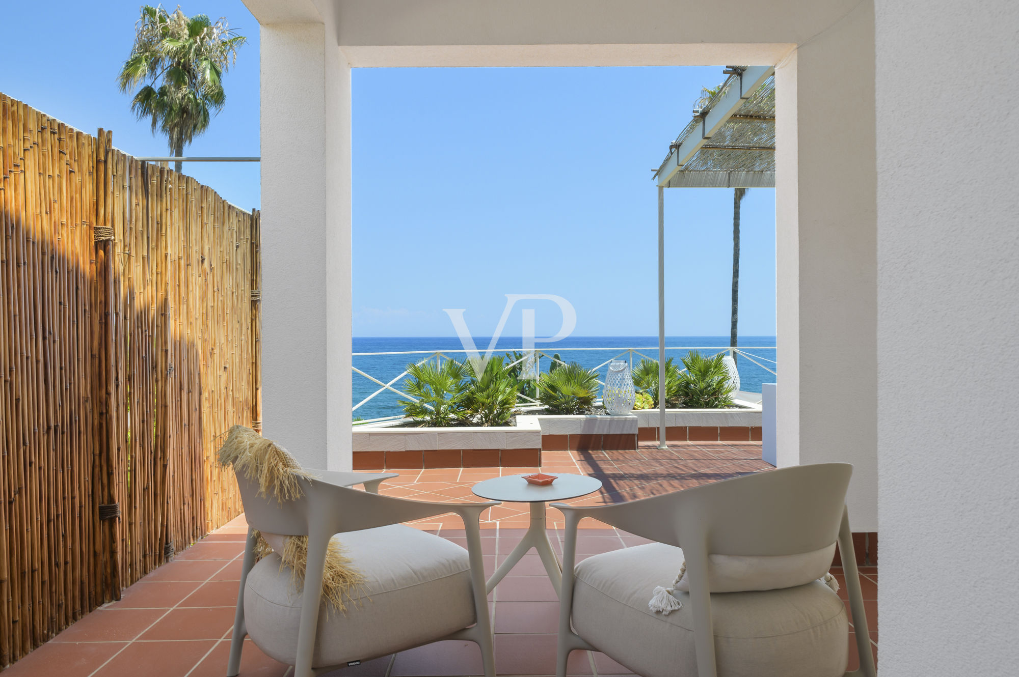 Prestigeträchtige Villa am Meer mit unvergleichlichem Blick