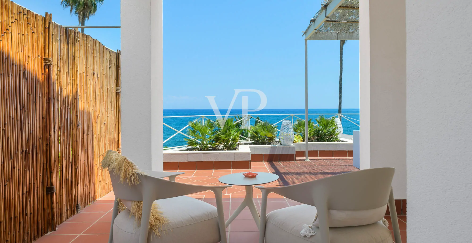 Prestigeträchtige Villa am Meer mit unvergleichlichem Blick