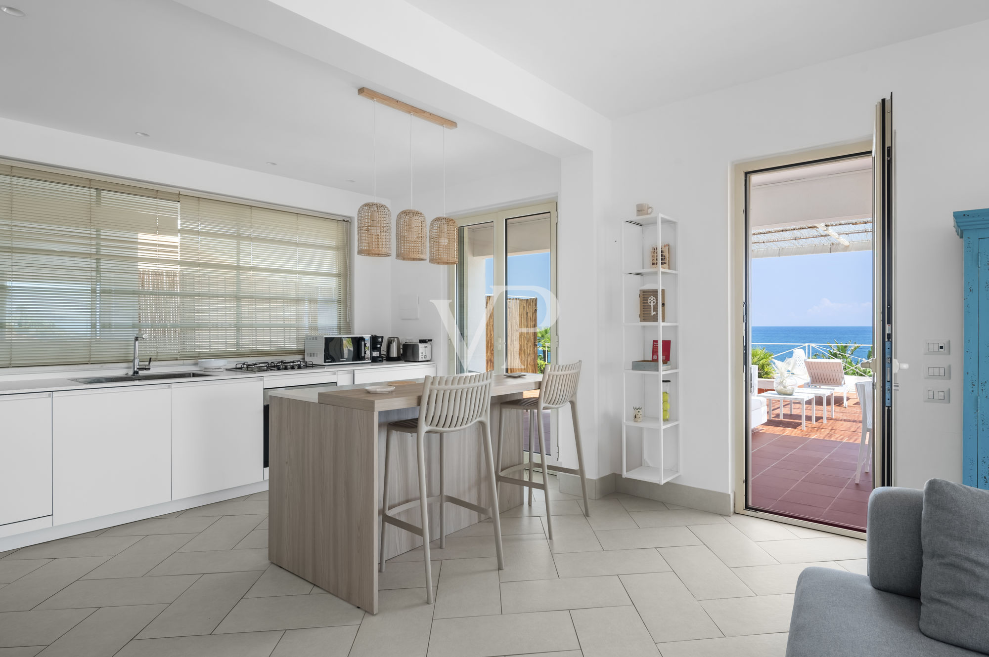 Prestigeträchtige Villa am Meer mit unvergleichlichem Blick