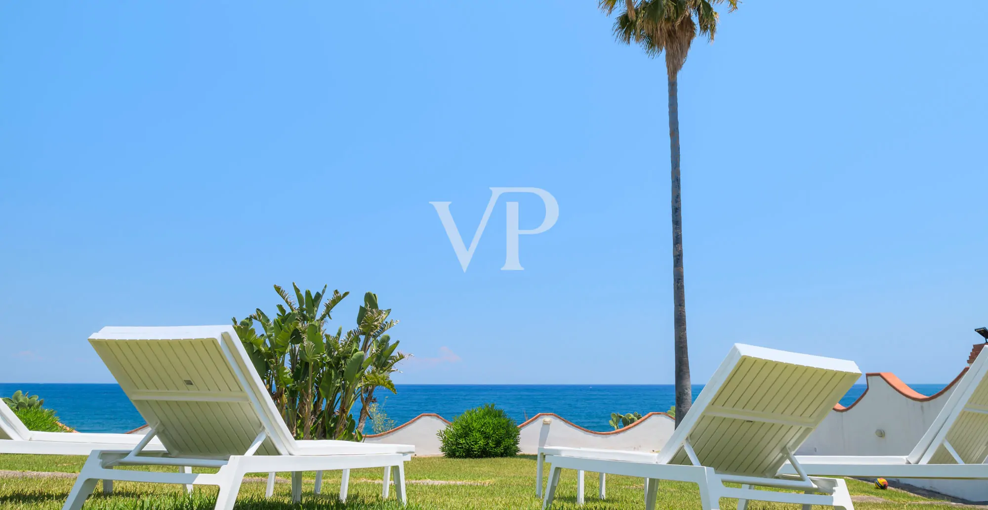 Prestigeträchtige Villa am Meer mit unvergleichlichem Blick