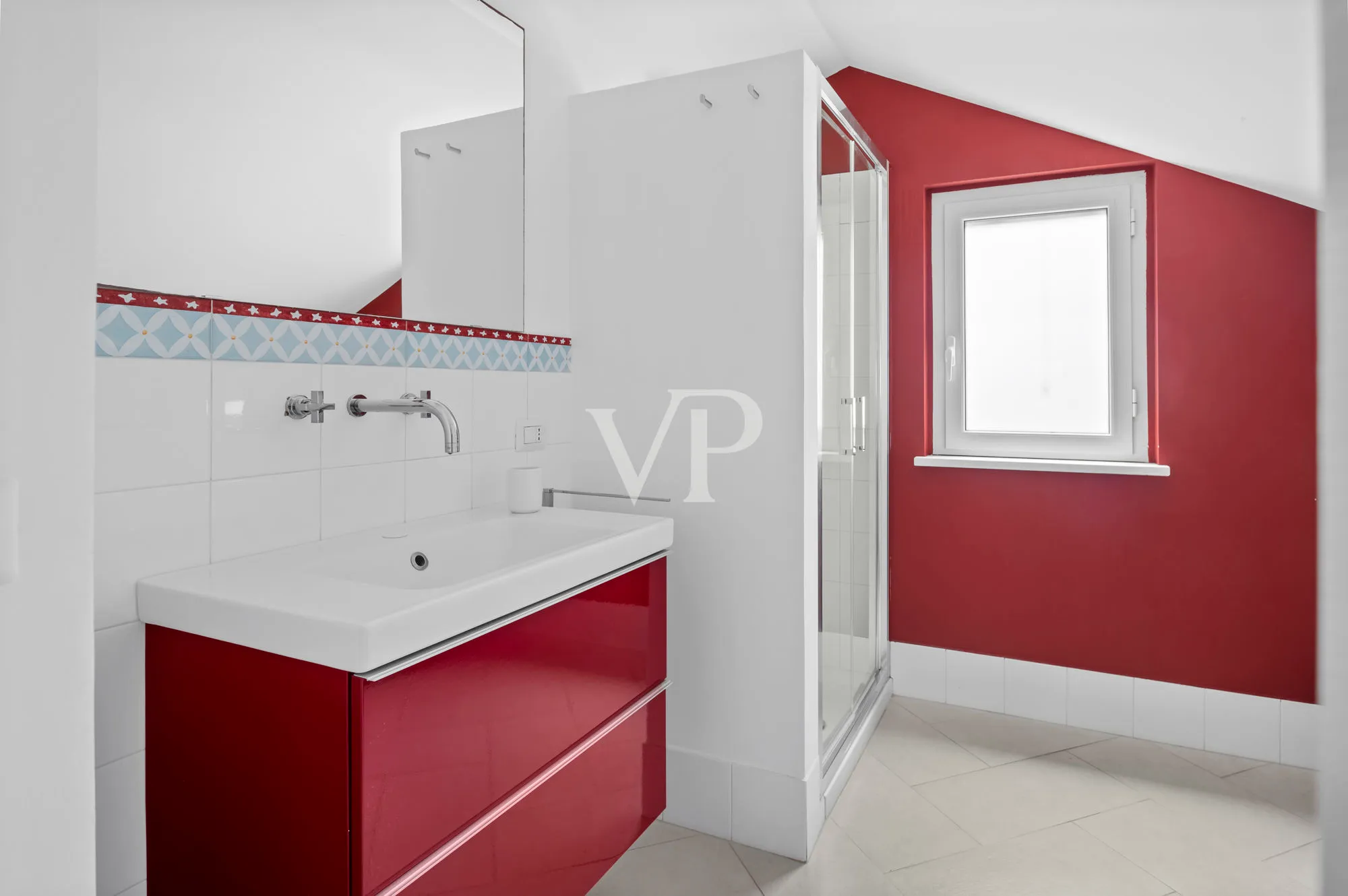 Prestigious beachfront villa with unparalleled views