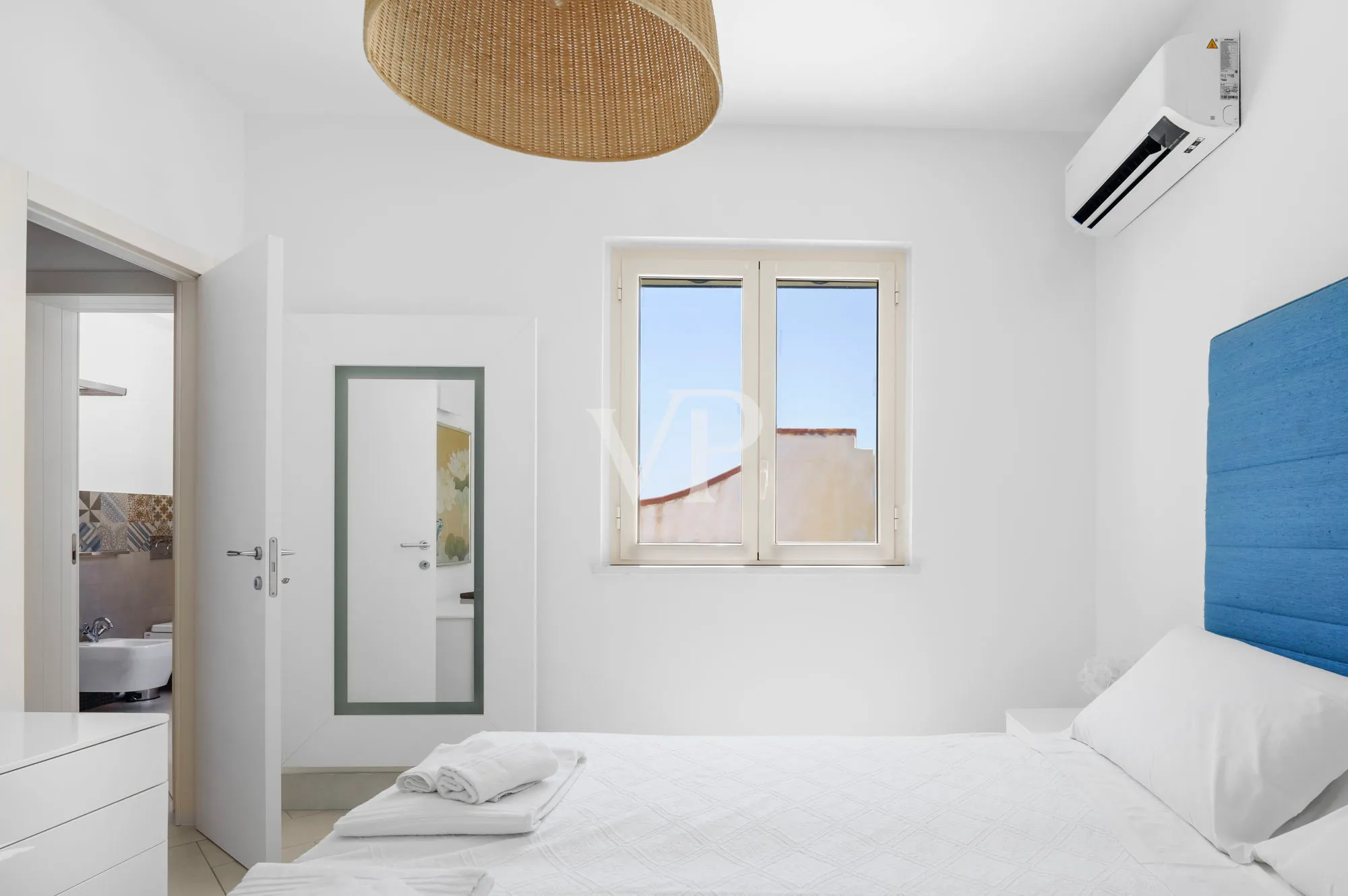 Prestigious beachfront villa with unparalleled views