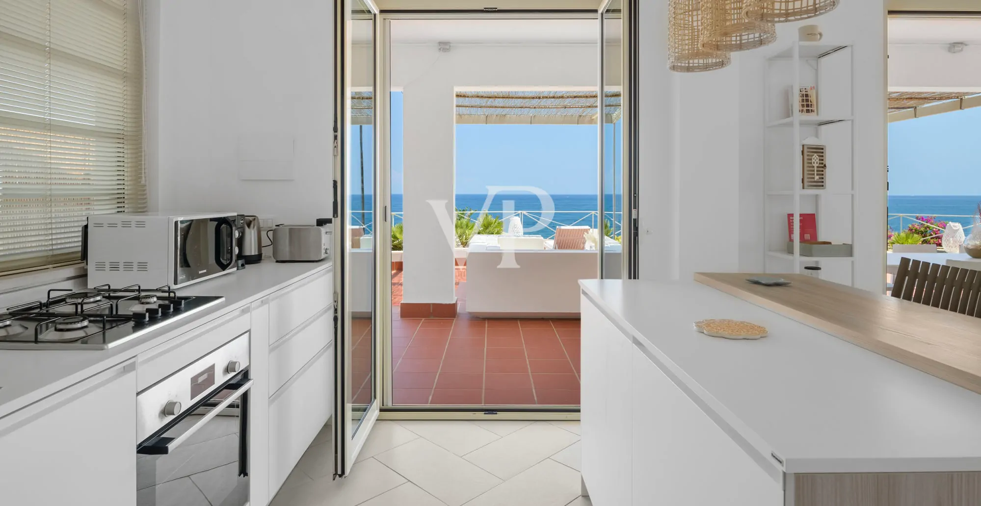 Prestigeträchtige Villa am Meer mit unvergleichlichem Blick