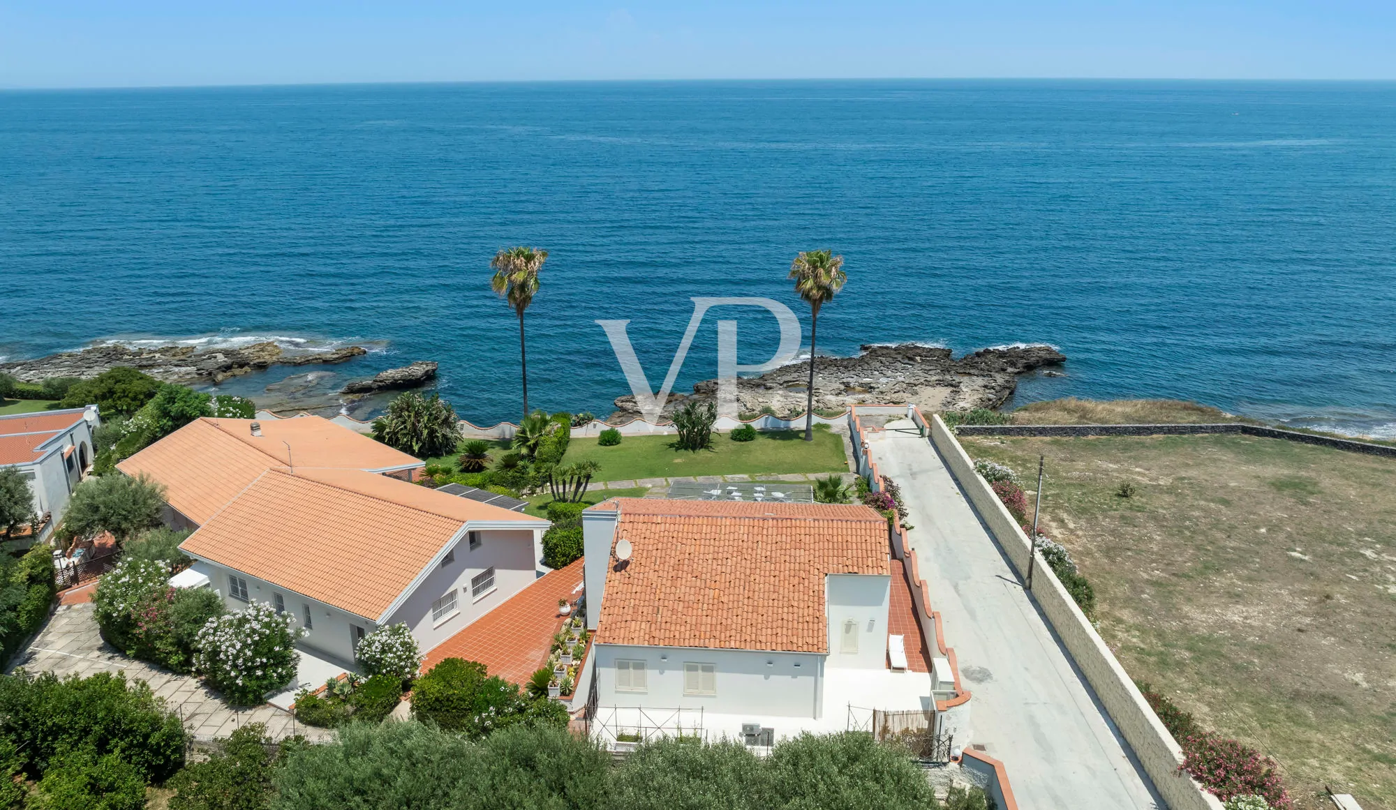 Prestigeträchtige Villa am Meer mit unvergleichlichem Blick