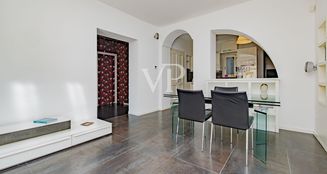 von_poll_real_estate_property_IT252942237_image_2